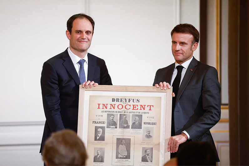 Yonathan Arfi avec Emmanuel Macron